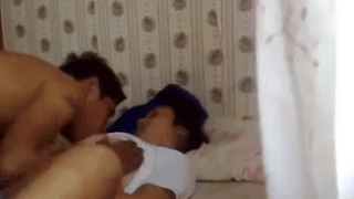 Kaget Di Masukin Otong Besar Sampe Nyelek